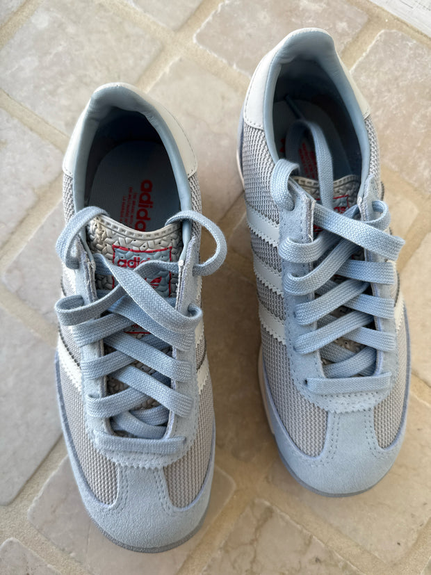 Adidas Size 2 Shoes (Pre-owned)