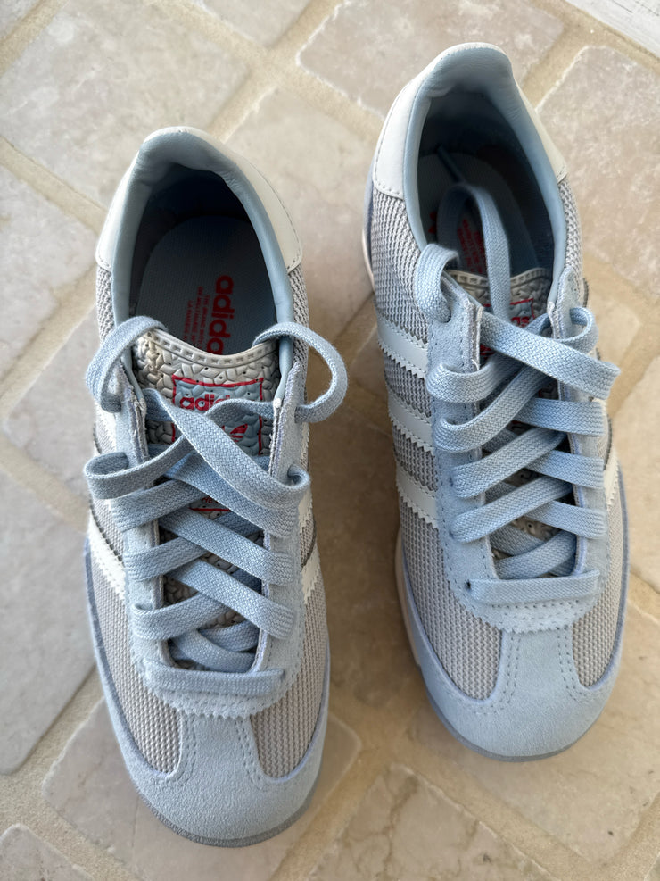 Adidas Size 2 Shoes (Pre-owned)