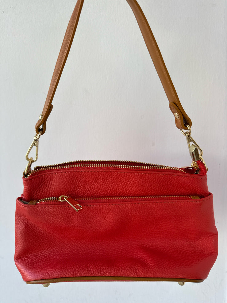 Divina Handbags (Pre-owned)