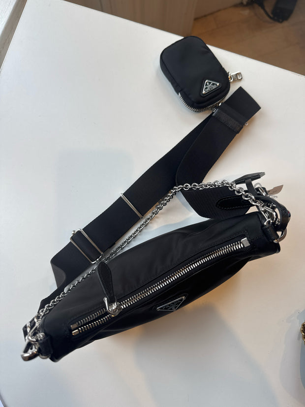 Prada Handbags (Pre-owned)