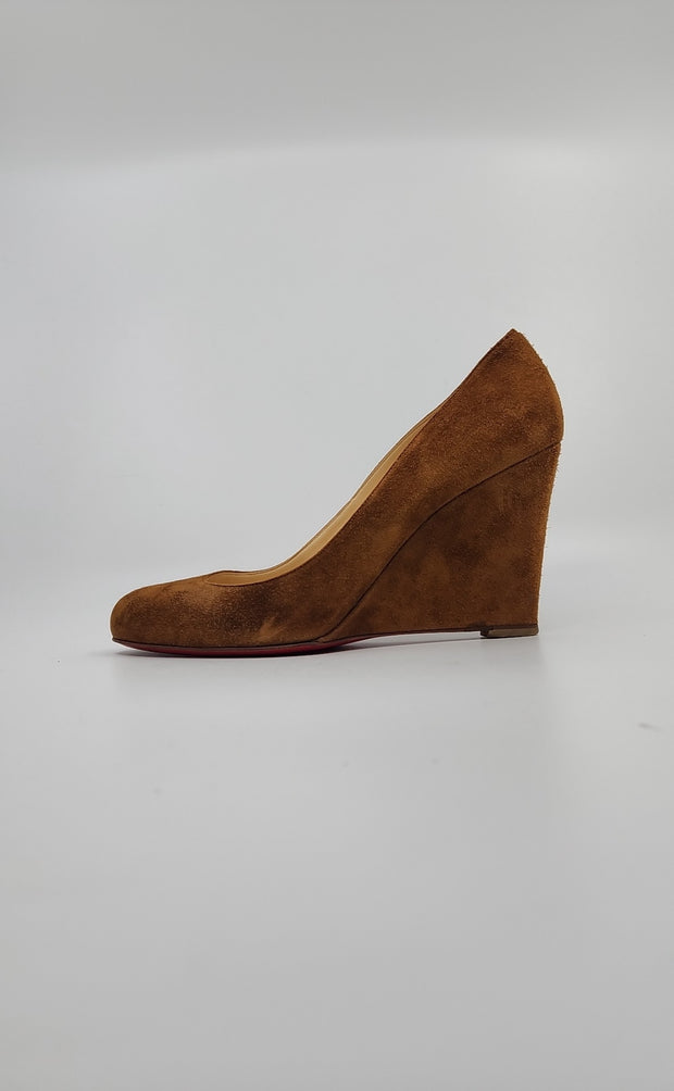 Christian Louboutin Size 39 Shoes (Pre-owned)