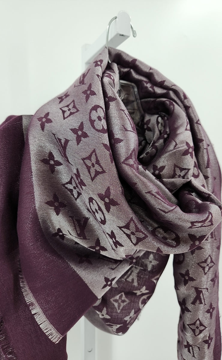 Louis Vuitton Scarves (Pre-owned)
