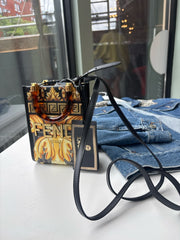 Fendi Handbags (Pre-owned)