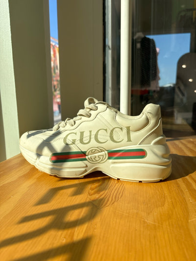 Gucci Size 36 Sneakers (Pre-owned)