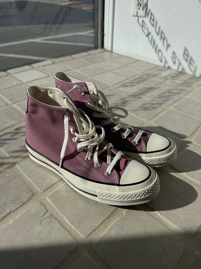 Converse Size 8 Sneakers (Pre-owned)