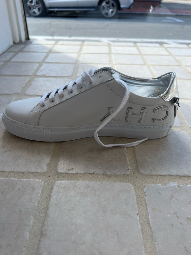 Givenchy Size 40 Sneakers (Pre-owned)