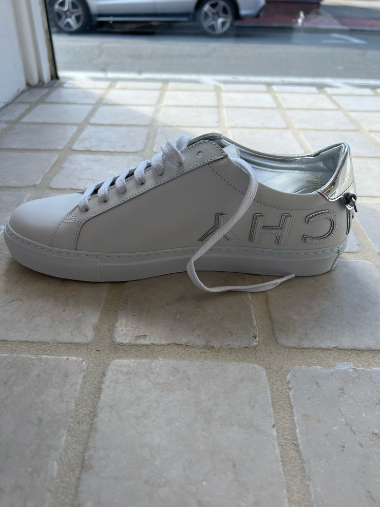 Givenchy Size 40 Sneakers (Pre-owned)