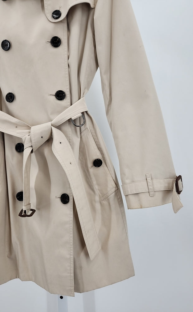 Burberry Coats (Pre-owned)