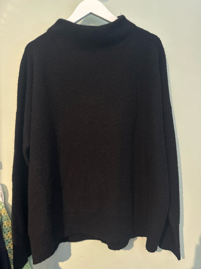 Vince Sweaters (Pre-owned)