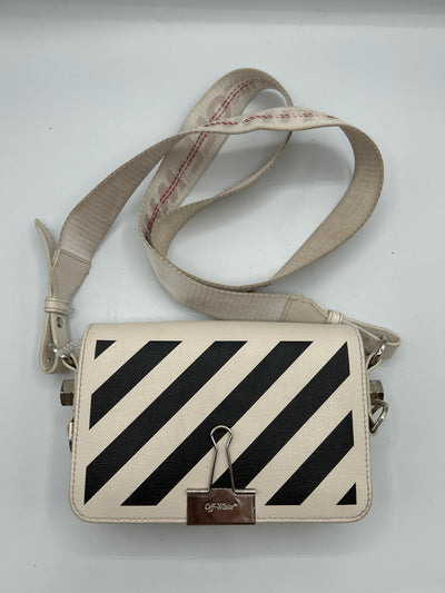 Off White Handbags (Pre-owned)