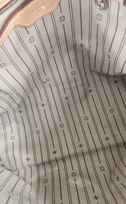 Louis Vuitton Handbags (Pre-owned)
