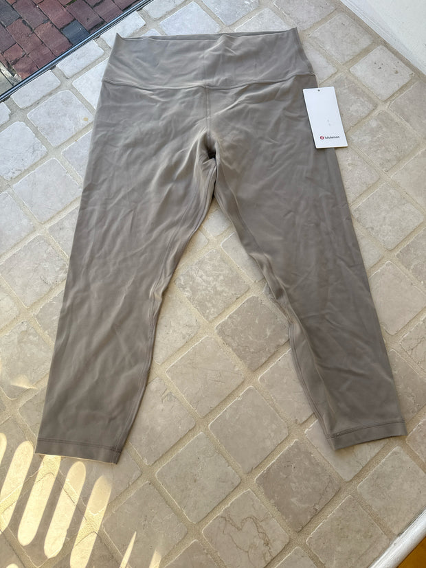 Lululemon 12 Activewear (Pre-owned)