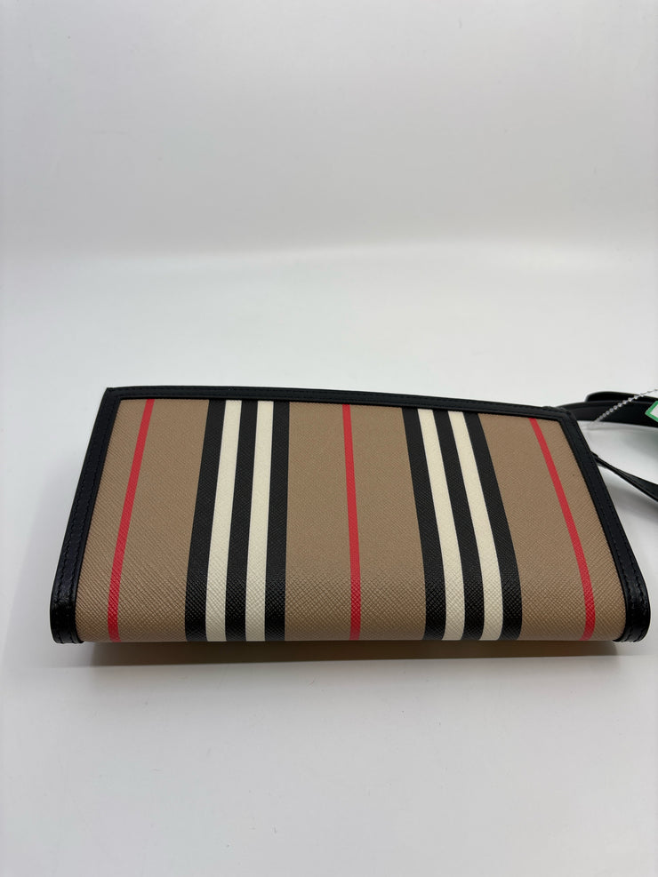 Burberry Handbags (Pre-owned)