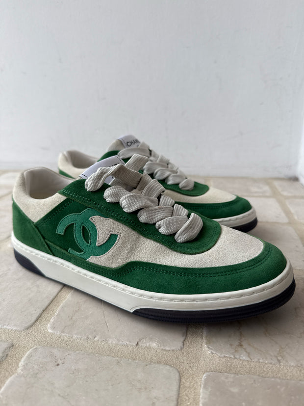 Chanel Size 37 Sneakers (Pre-owned)