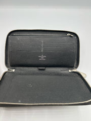 Louis Vuitton Wallets (Pre-owned)