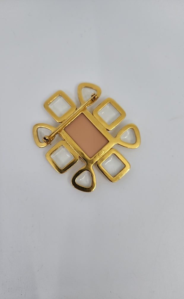 Chanel Brooches (Pre-owned)