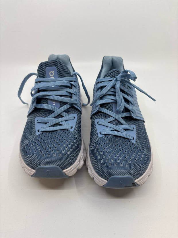 On Cloud Size 6.5 Sneakers (Pre-owned)