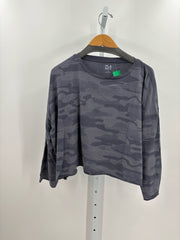 Planet Size One Size Shirts (Pre-owned)