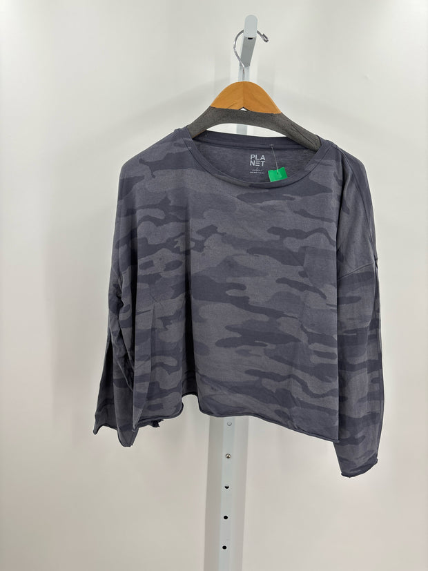Planet Size One Size Shirts (Pre-owned)