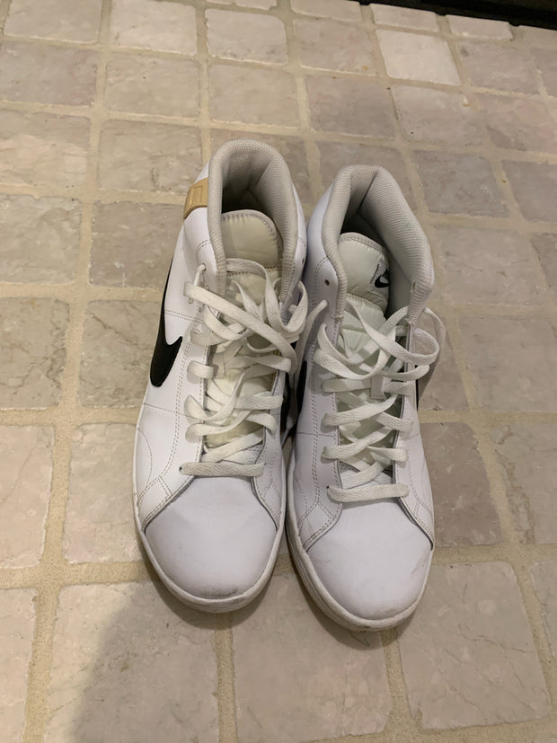 Nike Size 10.5 Shoes (Pre-owned)