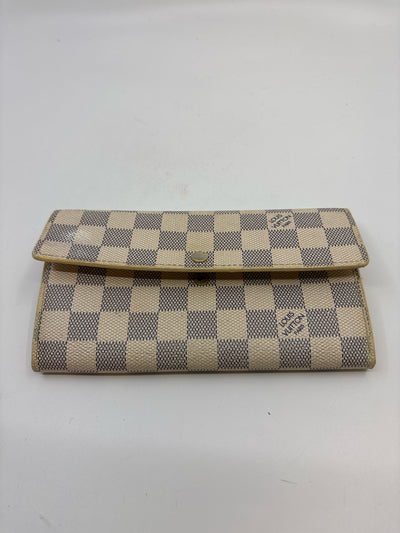 Louis Vuitton Wallets (Pre-owned)