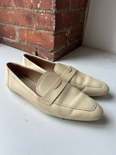 Stuart Weitzman Size 6.5 Shoes (Pre-owned)