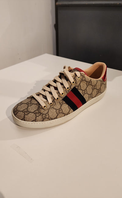 Gucci Size 38 Sneakers (Pre-owned)