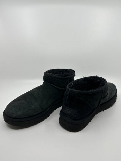 UGG Size 8 Boots (Pre-owned)