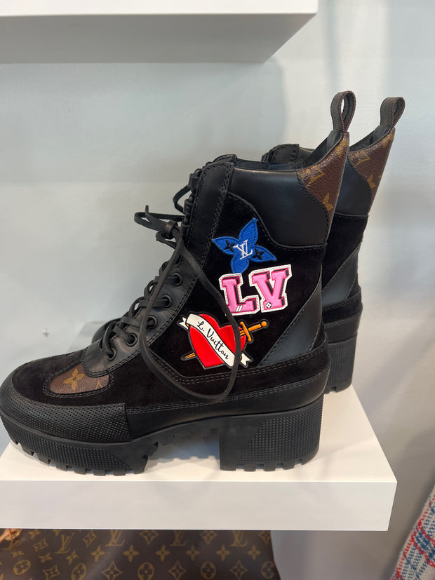 Louis Vuitton Size 37.5 Boots (Pre-owned)
