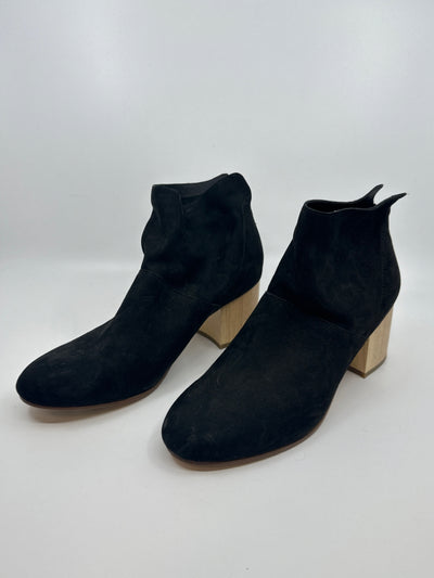 Eileen Fisher Size 9.5 Boots (Pre-owned)
