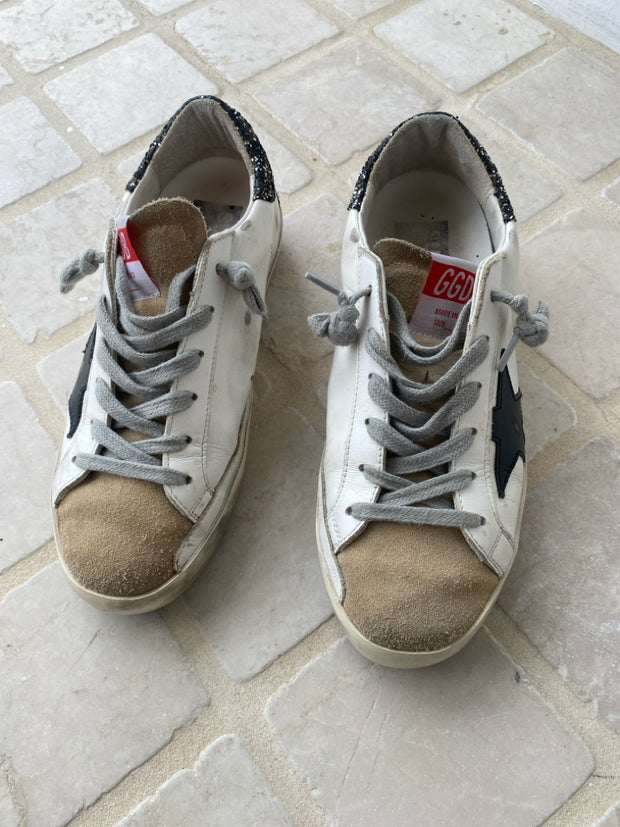 Golden Goose Size 35 Sneakers (Pre-owned)